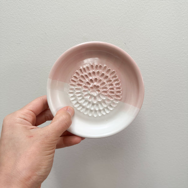 Garlic Grater - Pink & White