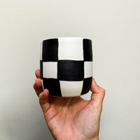b&w Porcelain Grid Tumbler (14 oz)