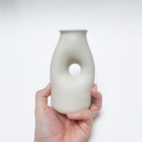 Donut Keyhole Vase 1